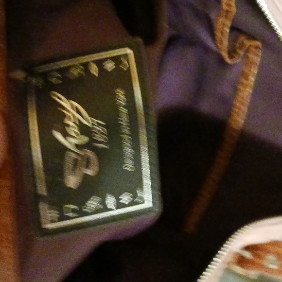 Handbag - Picture 8 of 9